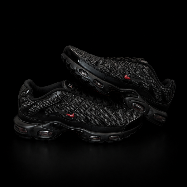 N*KE A1r Max Black Red